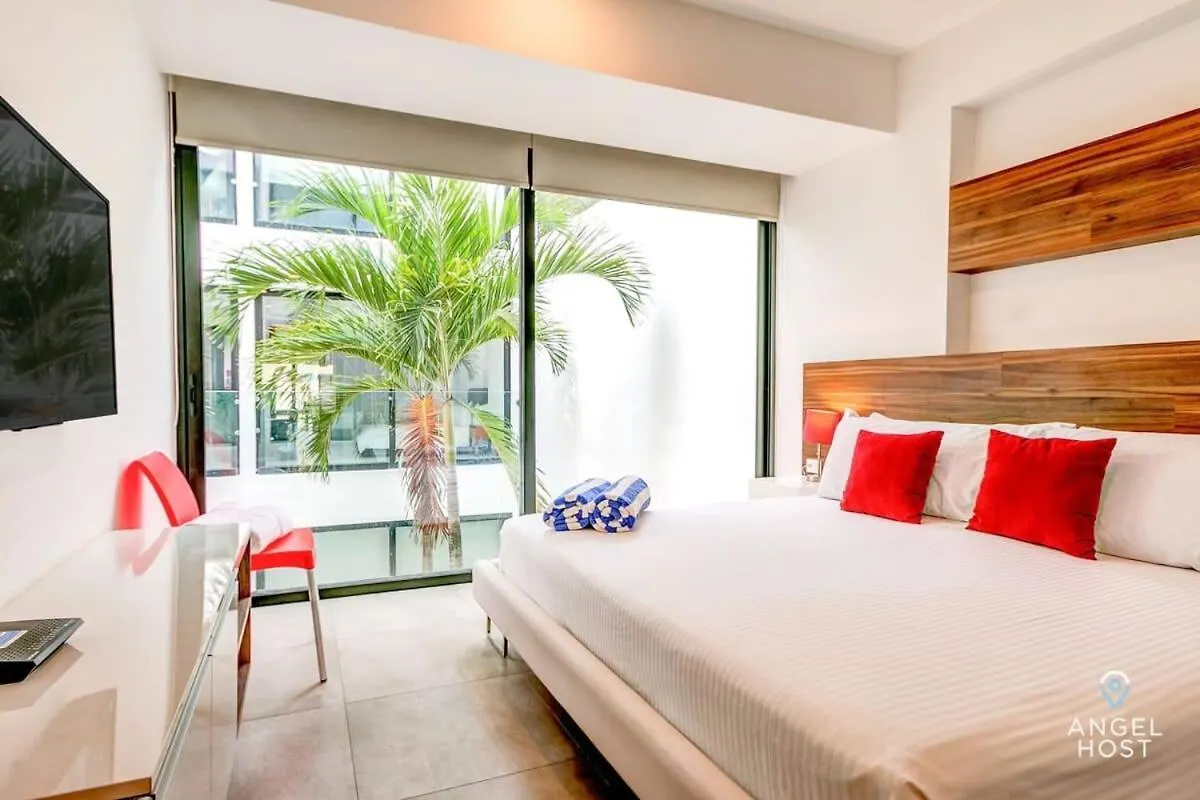 Holiday home Condo With Amenities Sleeps 8 Roof Pool Gym Playa del Carmen