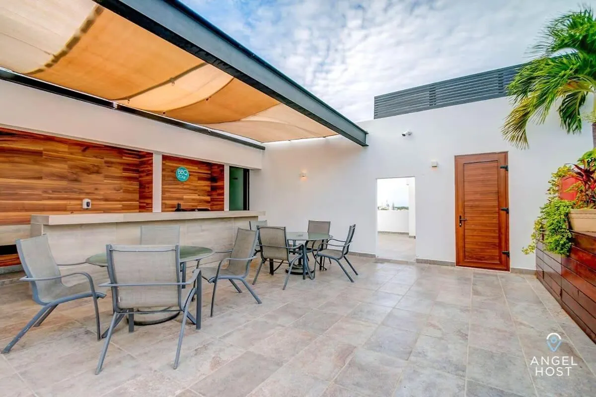 Condo With Amenities Sleeps 8 Roof Pool Gym Playa del Carmen 0*,