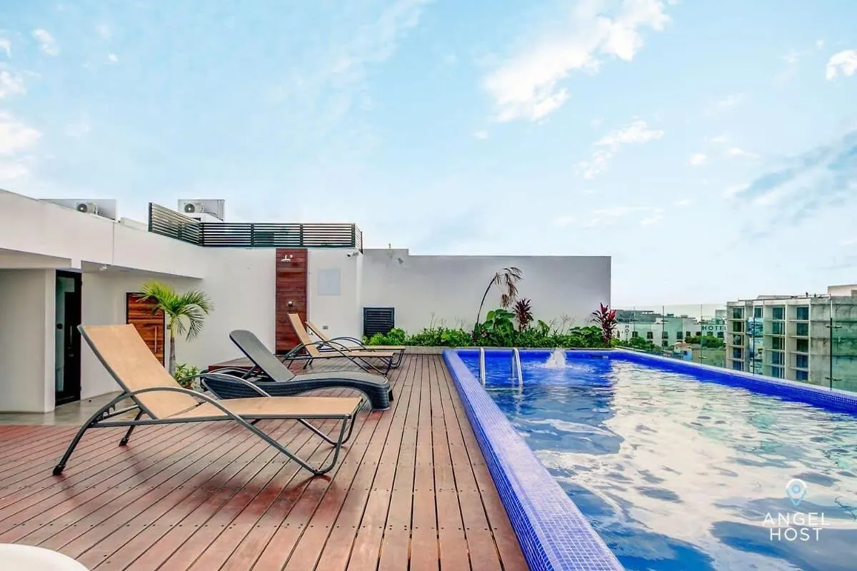 Condo With Amenities Sleeps 8 Roof Pool Gym Playa del Carmen Holiday home