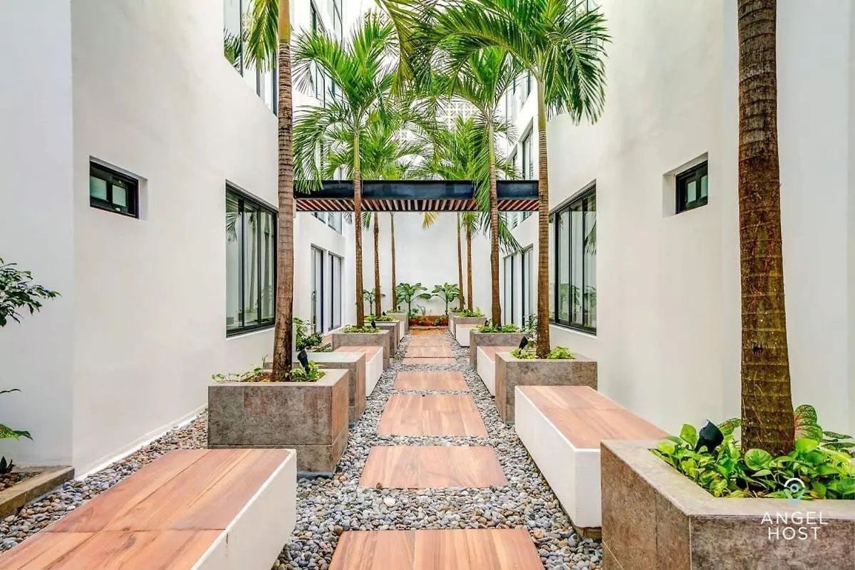 Holiday home Condo With Amenities Sleeps 8 Roof Pool Gym Playa del Carmen
